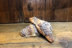 Fourré frangipane -Boulangerie Pâtisserie Maison Prudent à Jons